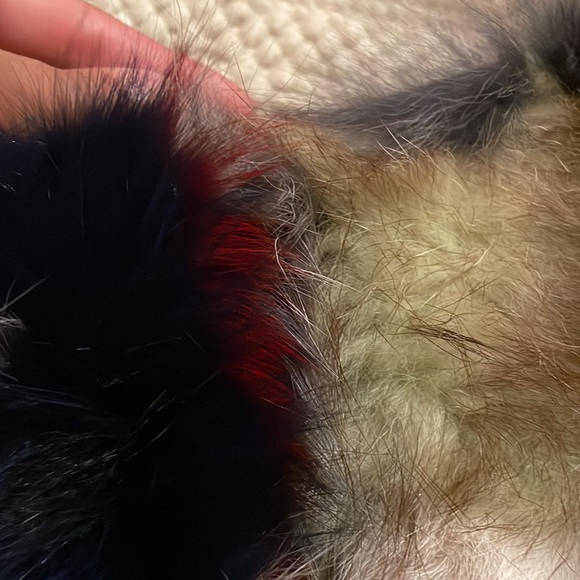 Color Fur Clutch 🪷💐🥀 - Picture 4 of 5